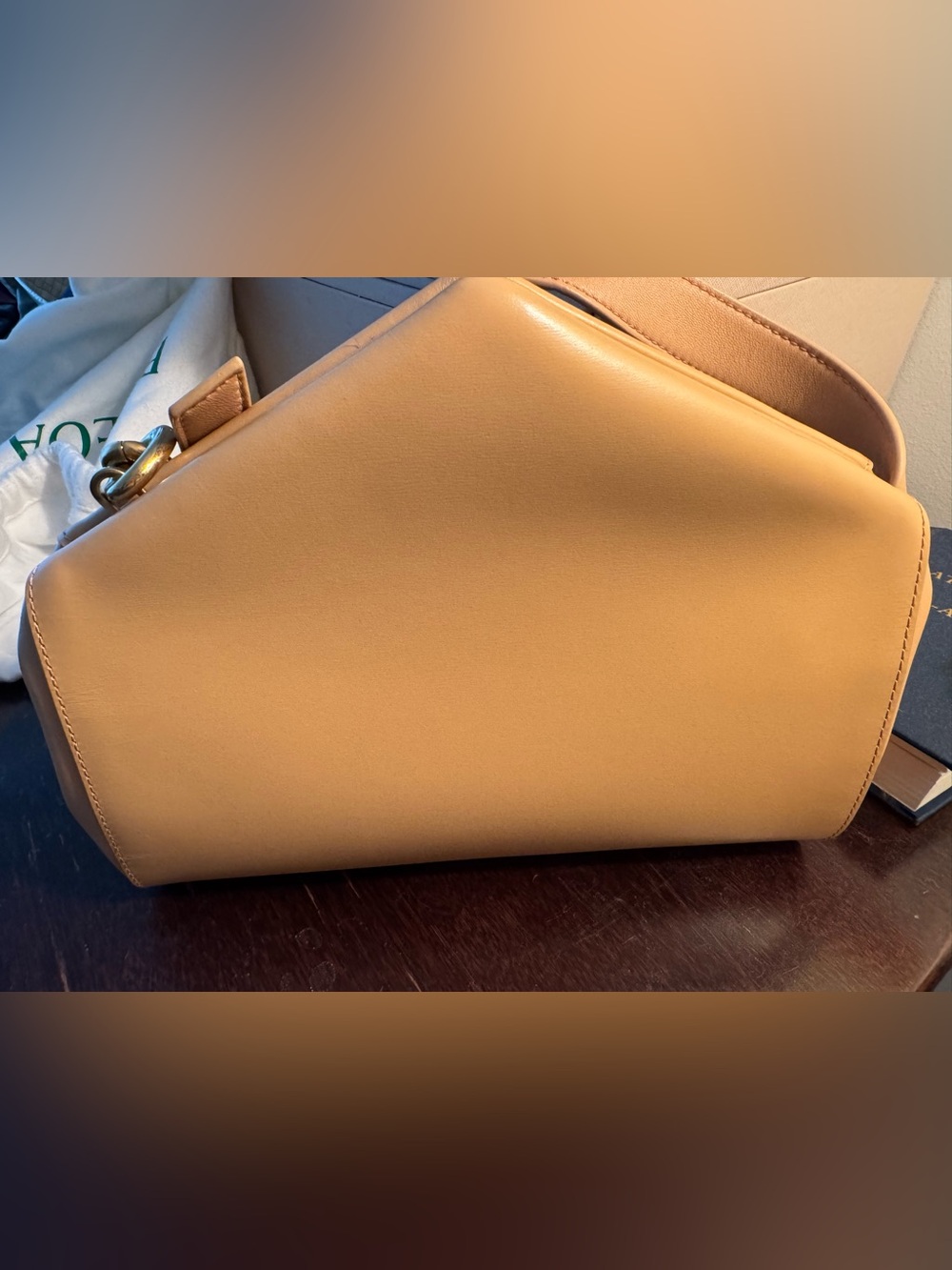 Bottega crème/tan clutch - Picture 9 of 16